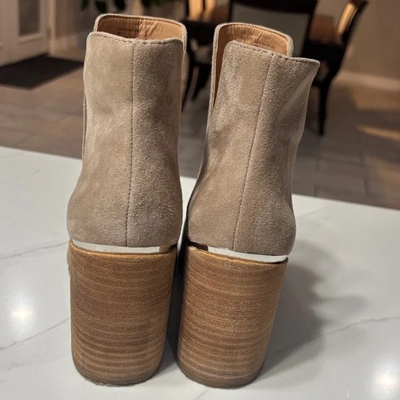 Steve Madden Beige Ankle Booties - Picture 3 of 15